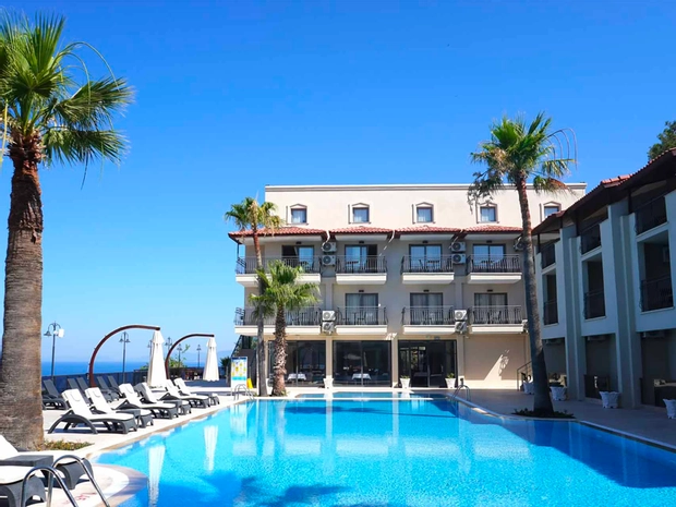Altamare Hotel