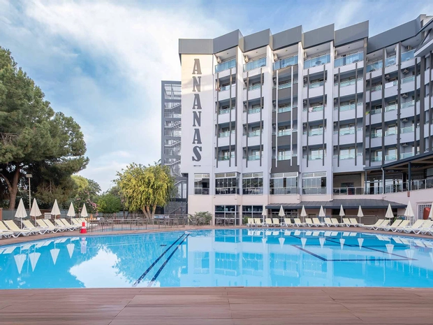 Ananas Hotel