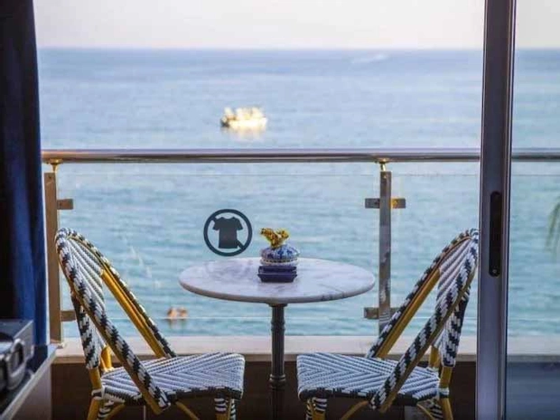 Anjeliq House Hotel