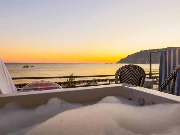 Anjeliq House Hotel