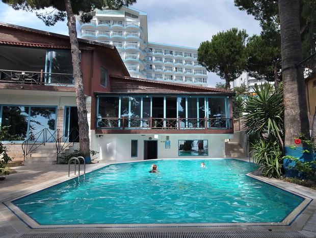 Arora Beach Club