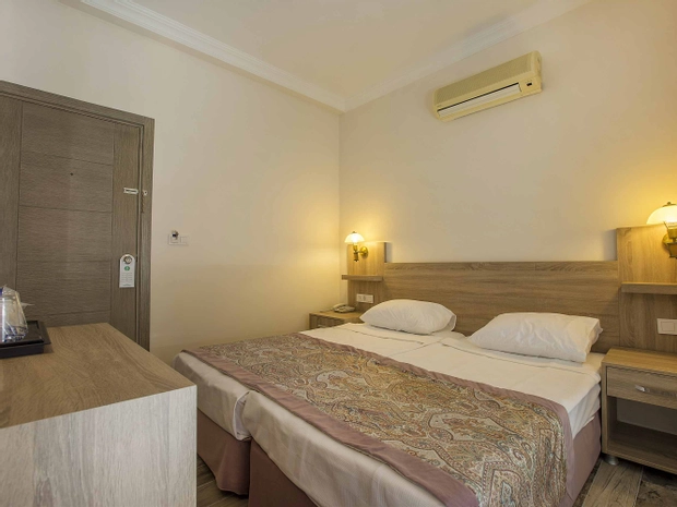 Arsi Enfi City Beach Hotel