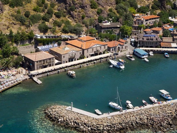 Assos Nazlıhan Spa Hotel +8