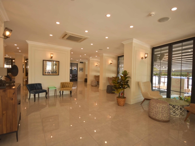 Aurasia Beach Hotel