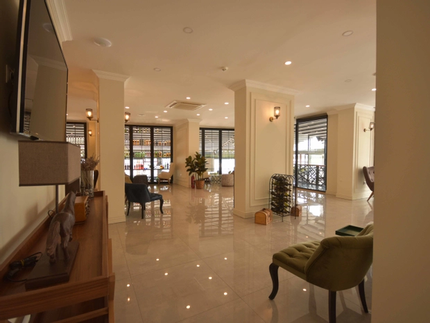Aurasia Beach Hotel