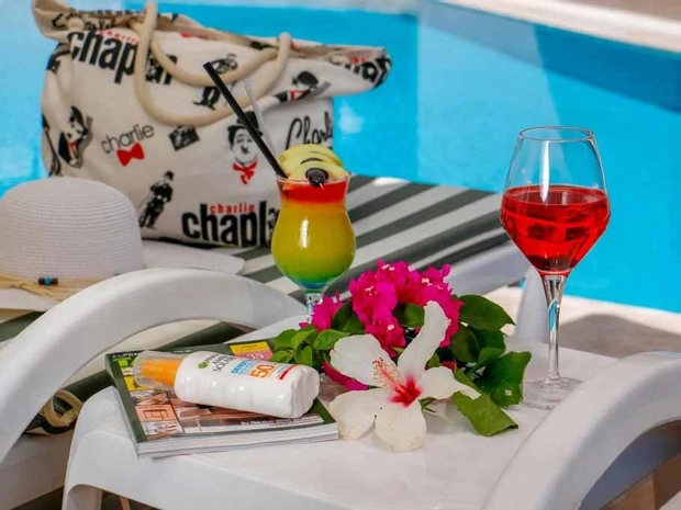 Aurasia Beach Hotel