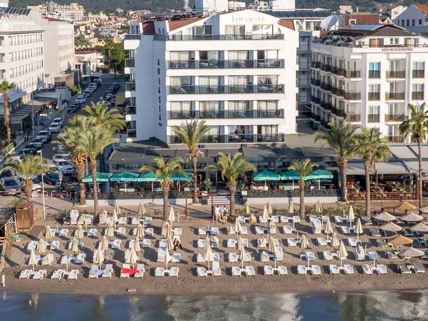 Aurasia Beach Hotel