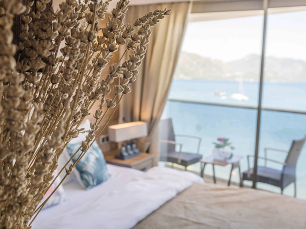 Aurasia Beach Hotel
