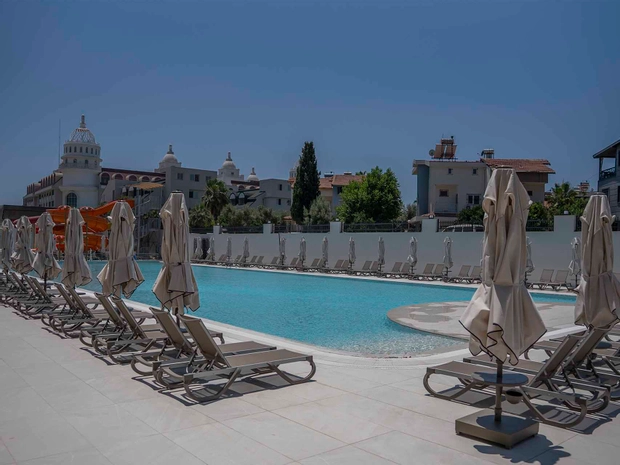Avia Resort & Spa