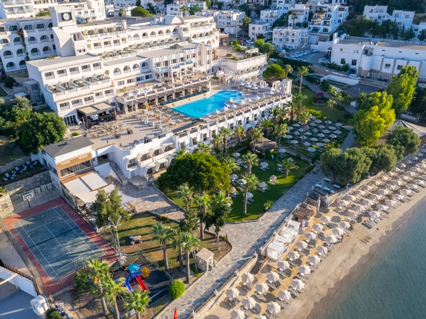 Azka Hotel
