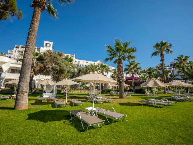 Azka Hotel