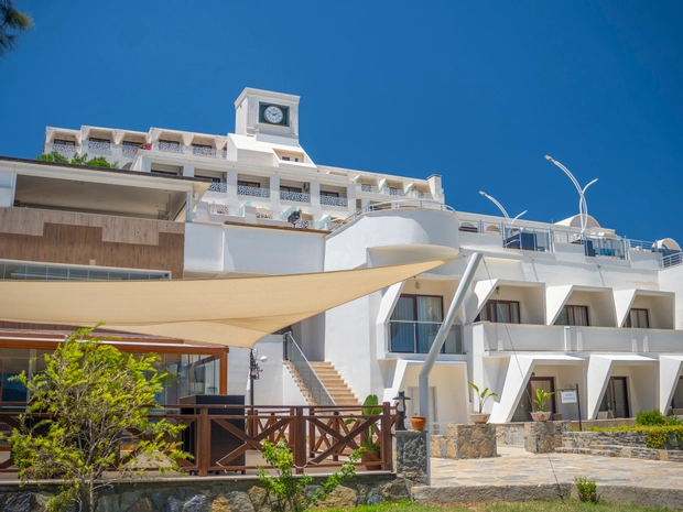 Azka Hotel