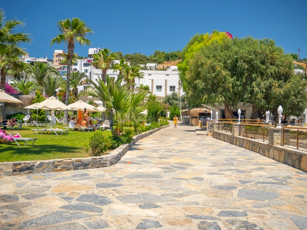 Azka Hotel