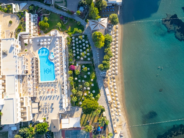 Azka Hotel