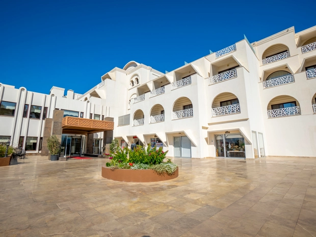 Azka Hotel