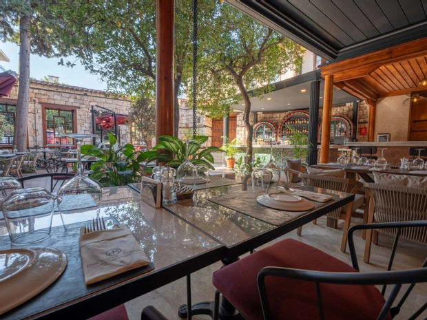 Belmondo Suites Old Town