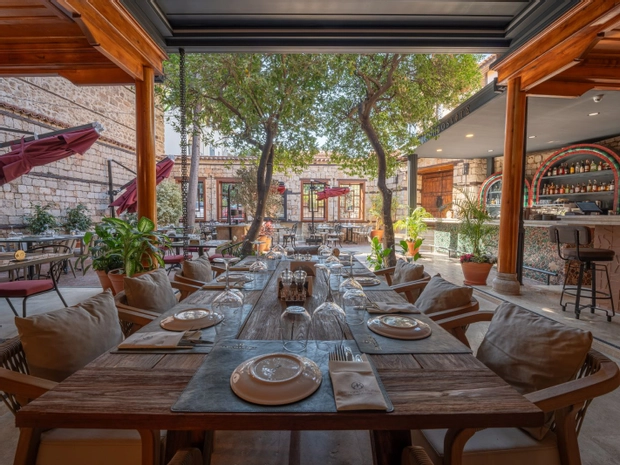 Belmondo Suites Old Town