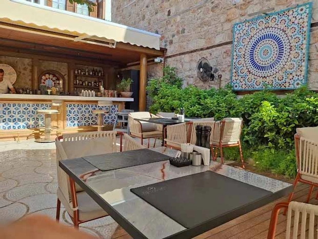Belmondo Suites Old Town