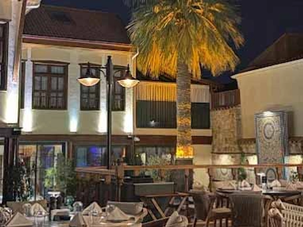 Belmondo Suites Old Town