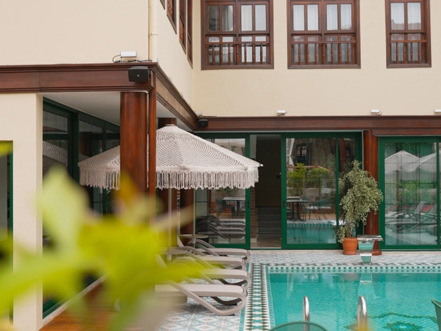 Belmondo Suites Old Town