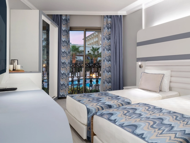 Blue Marlin Deluxe Spa & Resort 