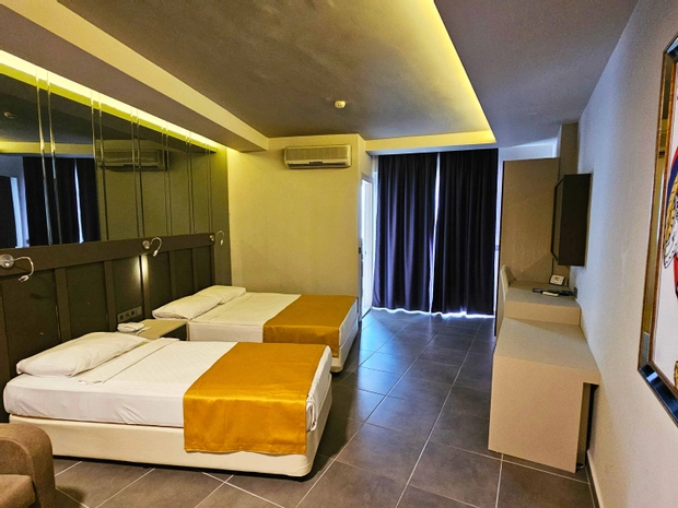 Blue Star Hotel
