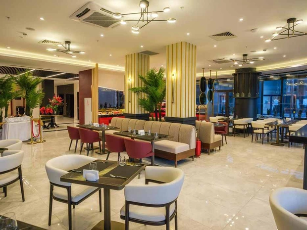 Caddemm Inn Hotel