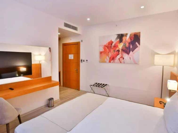 Caddemm Inn Hotel