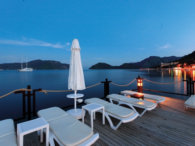 Cettia Beach Resort + 16