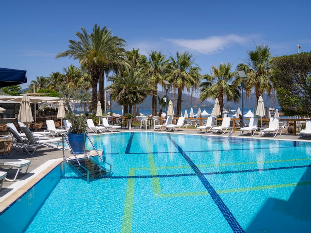 Cettia Beach Resort + 16