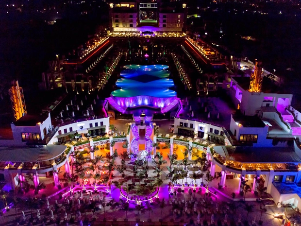 Cratos Premium Hotel & Casino & Port & Spa