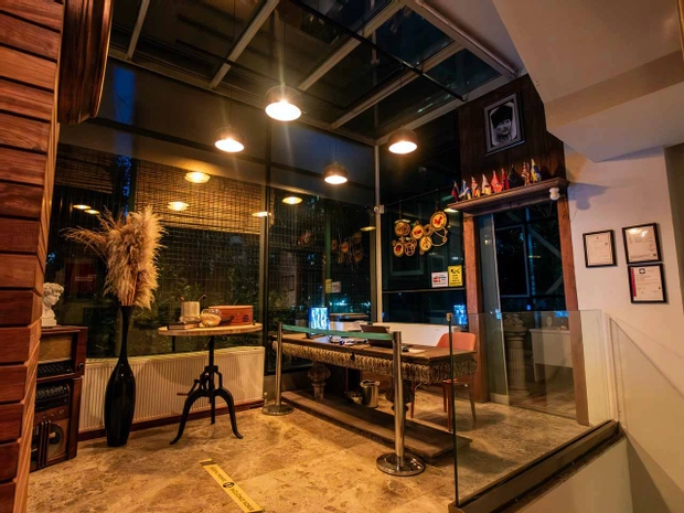 Discovery Hotel