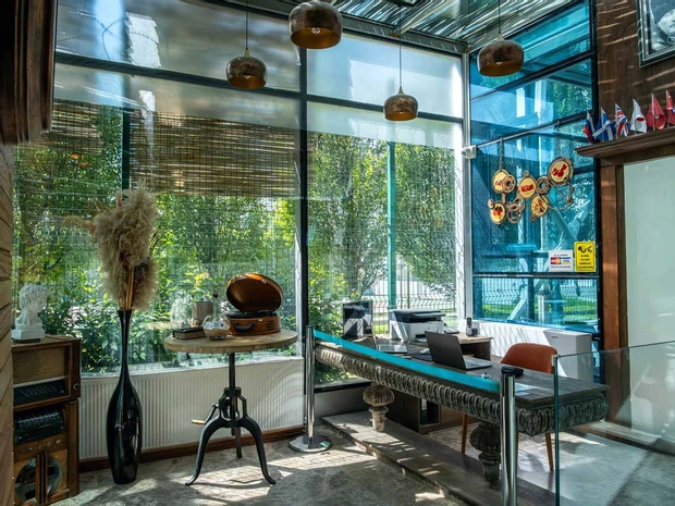 Discovery Hotel