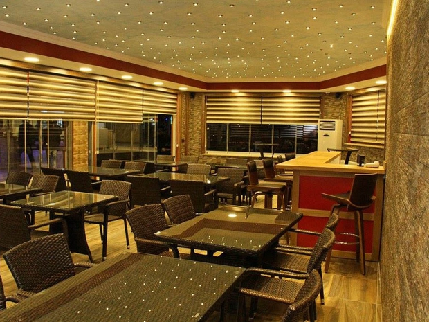 Dolphin Apart Hotel