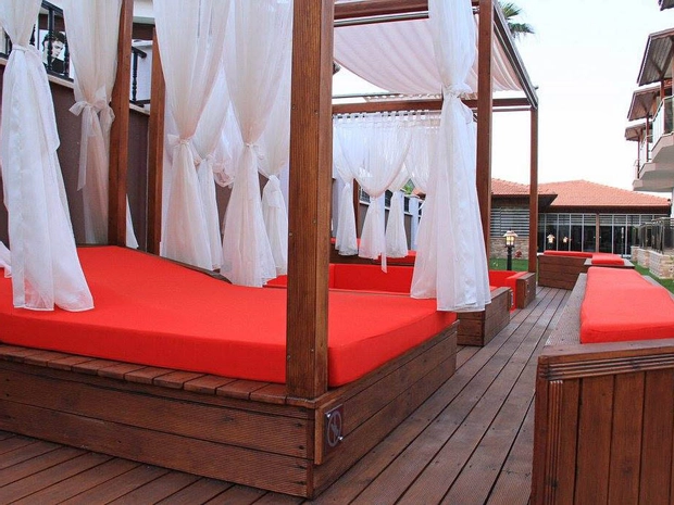 Dolphin Apart Hotel