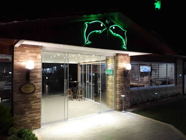 Dolphin Apart Hotel