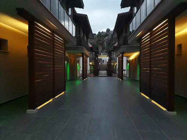 Dolphin Apart Hotel