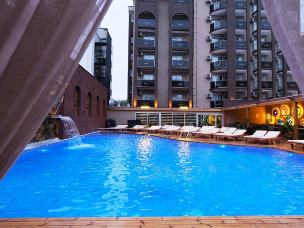 Duqqan Deluxe Hotel