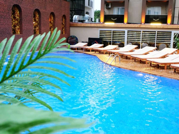 Duqqan Deluxe Hotel