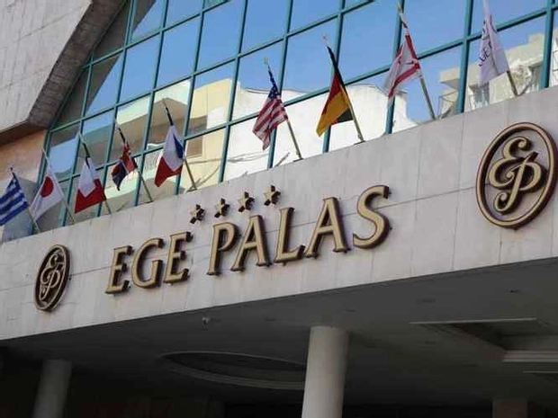Ege Palas