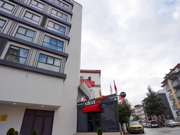 Elea Premium Stay