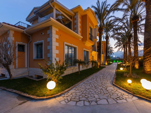 Ema Houses