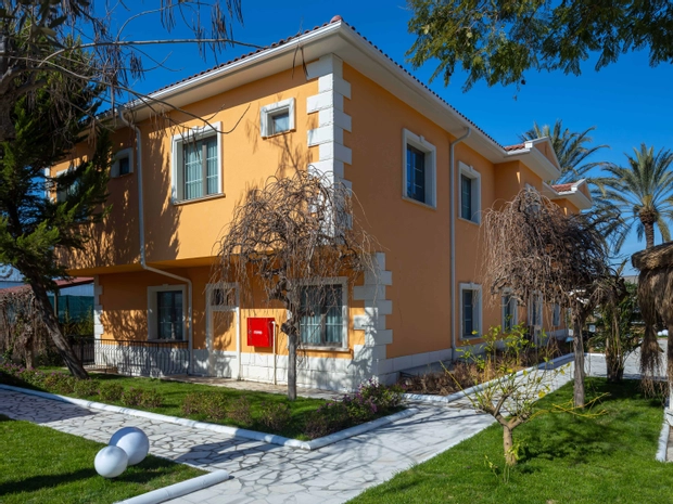 Ema Houses