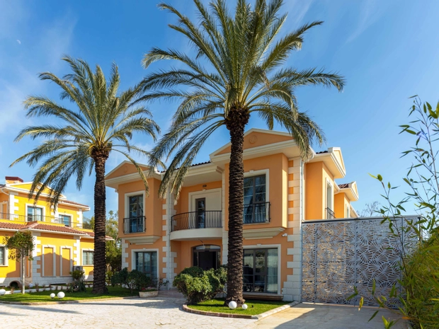 Ema Houses