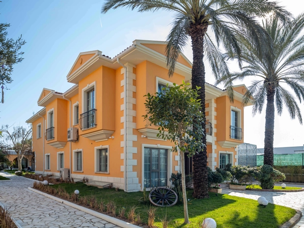 Ema Houses