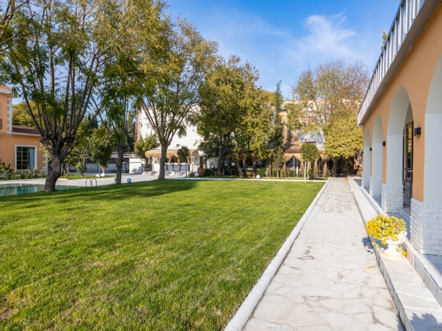 Ema Houses