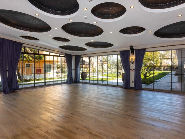 Ema Houses