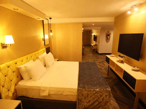 Enki Royal Çeşme Hotel