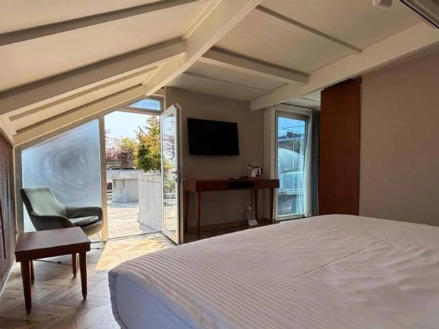 Faros Hotel Old City