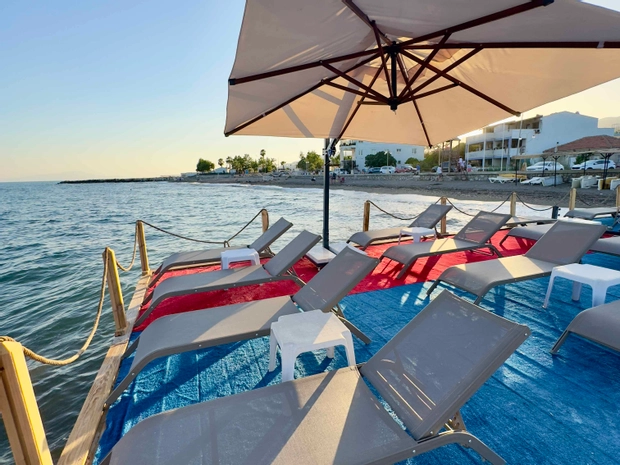 Gargaron Beach Hotel